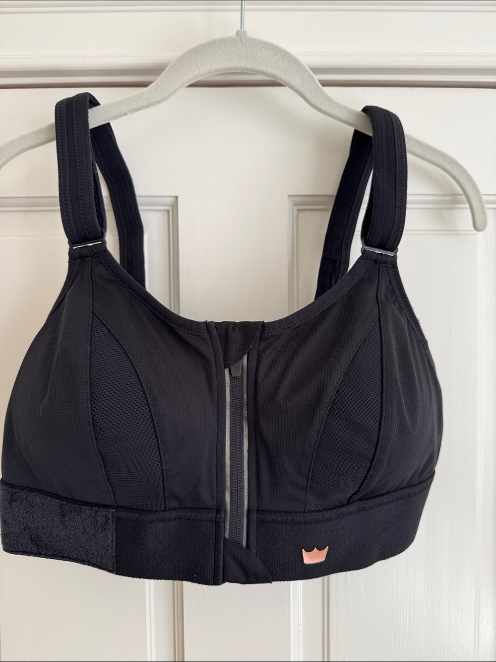 NWOT | SHEFIT Ultimate Sports Adjustable Bra and Laundry Bag | size Luxe - Picture 7 of 11